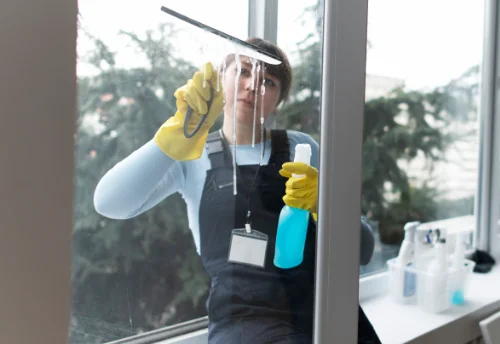 Nettoyage de vitres intérieures et extérieures à Sannat